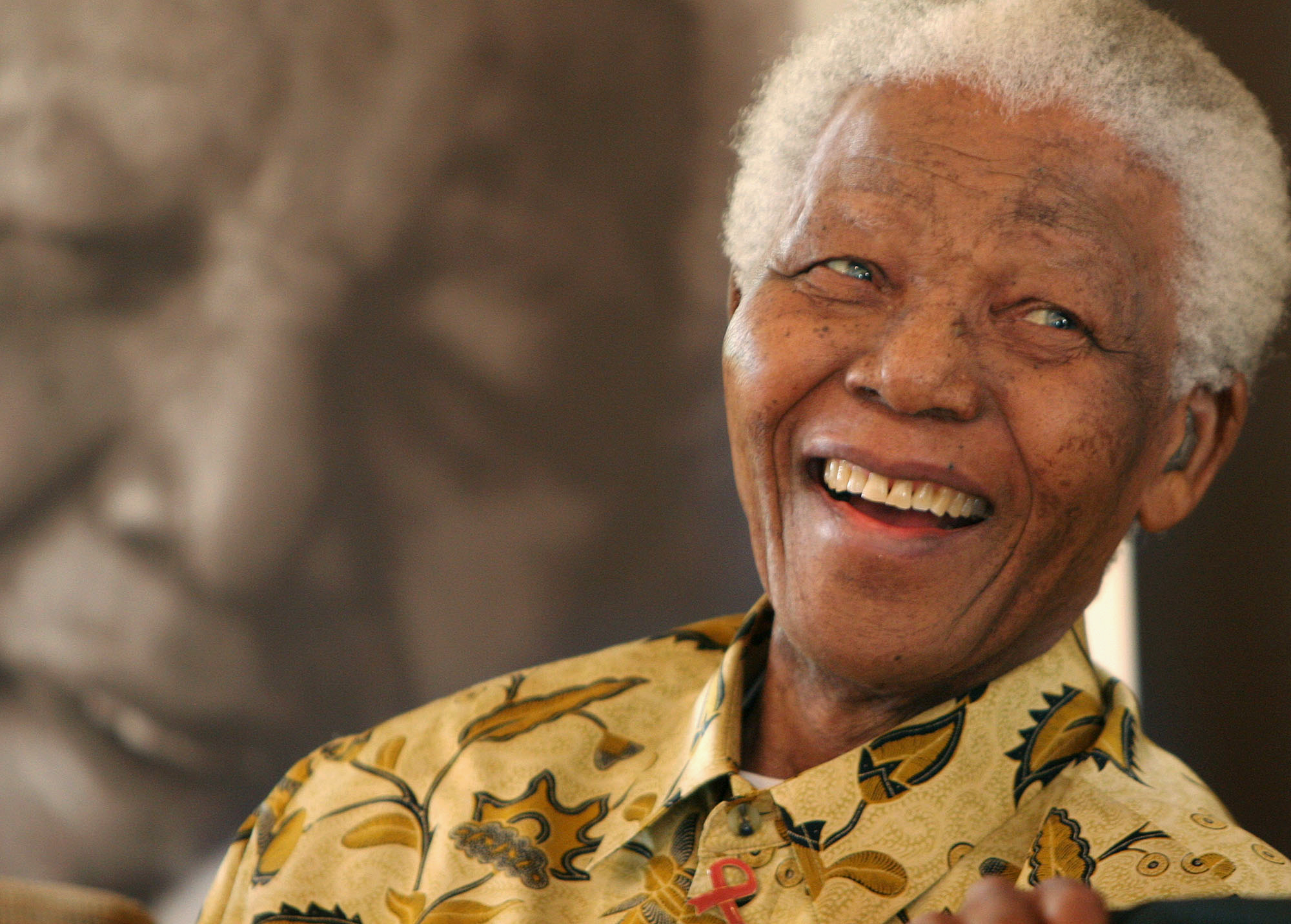 Πέθανε σε ηλικία 95 ετών ο Νέλσον Μαντέλα, ο πρώτος μαύρος πρόεδρος της Ν. Αφρικής