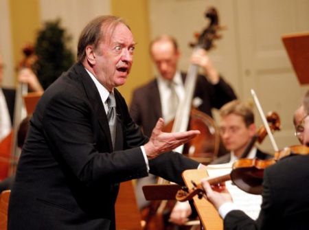 Πέθανε ο αυστριακός μαέστρος Νικολάους Αρνονκούρ