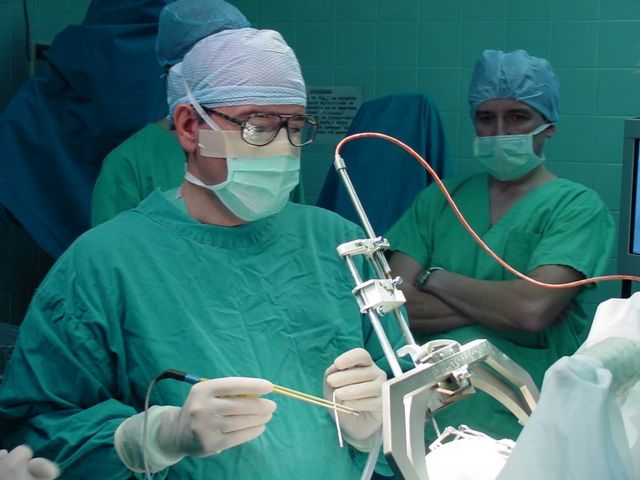 Δέκα χρόνια λειτουργίας της Μονάδας Λειτουργικής Νευροχειρουργικής του «Ευαγγελισμού» | tovima.gr