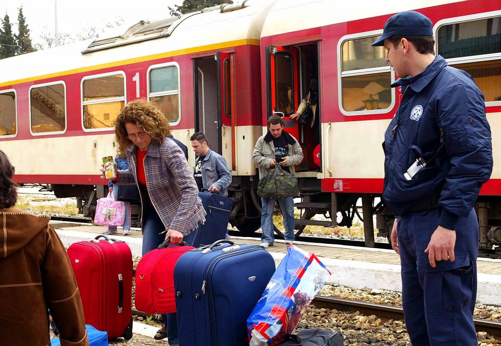 Έκλεισε λόγω βροχής το τμήμα Αλεξανδρούπολη – Δίκαια για τα τρένα