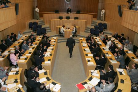 Δεν αποδέχεται πλέον Διζωνική Δικοινοτική Ομοσπονδία η ΕΔΕΚ