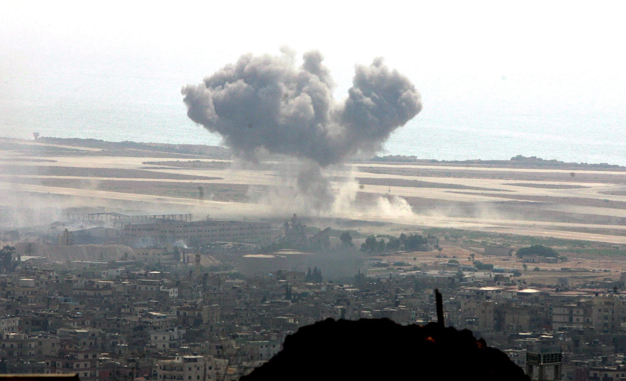 Ισραηλινά αεροσκάφη βομβάρδισαν υπόγεια σήραγγα στη Γάζα