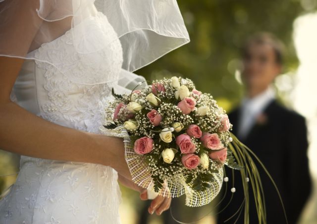 Κύκλωμα «έδινε» ιθαγένεια με εικονικούς γάμους | tovima.gr