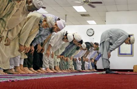 Έδιωξαν δύο «ιμάμηδες» για κηρύγματα μίσους στην Αθήνα