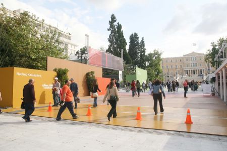 Ενταση στον Πειραιά για τα εκλογικά περίπτερα