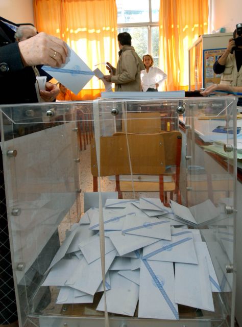 Ο σεισμός φέρνει «σπάσιμο» δήμων