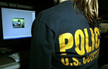 Υλικό παιδικής πορνογραφίας στην κατοχή πρώην αρχιεπισκόπου