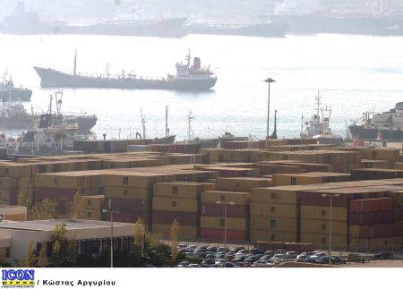 Σε 24ωρη απεργία οι λιμενεργάτες στις 7 Μαΐου