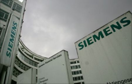Πρόταση του εισαγγελέα για Siemens: Στο εδώλιο Τσουκάτος και Γερμανοί