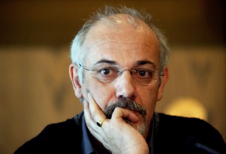 Τα δύο πρόσωπα του Γιώργου Κιμούλη