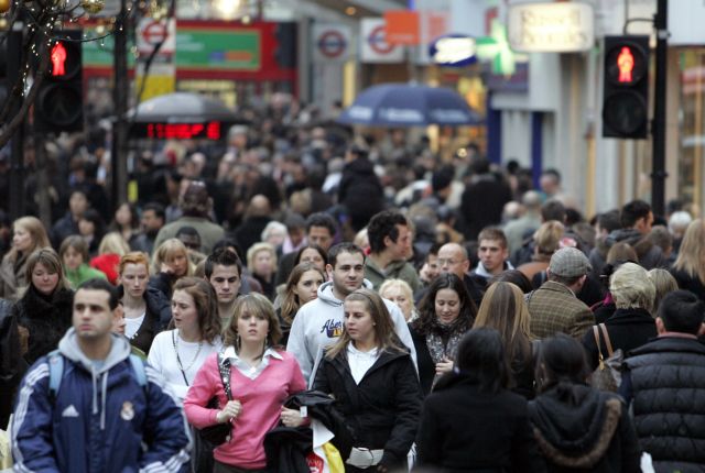 Νέες εποχές: Οι Ελληνες στον καθρέφτη