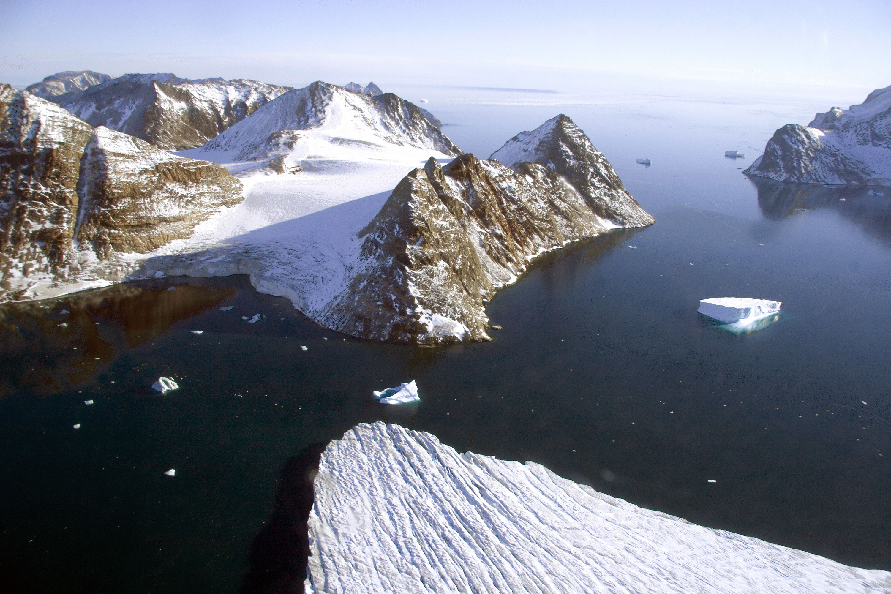 Η απώλεια των πάγων της Αρκτικής «ψήνει» τη Γη