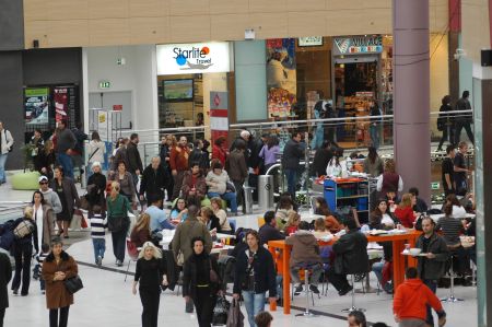 Nielsen: Μειώνεται ο δείκτης καταναλωτικής εμπιστοσύνης