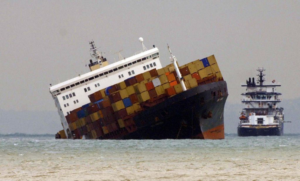 Έρευνες για ναυτικό που αγνοείται νοτιοδυτικά του Ταινάρου