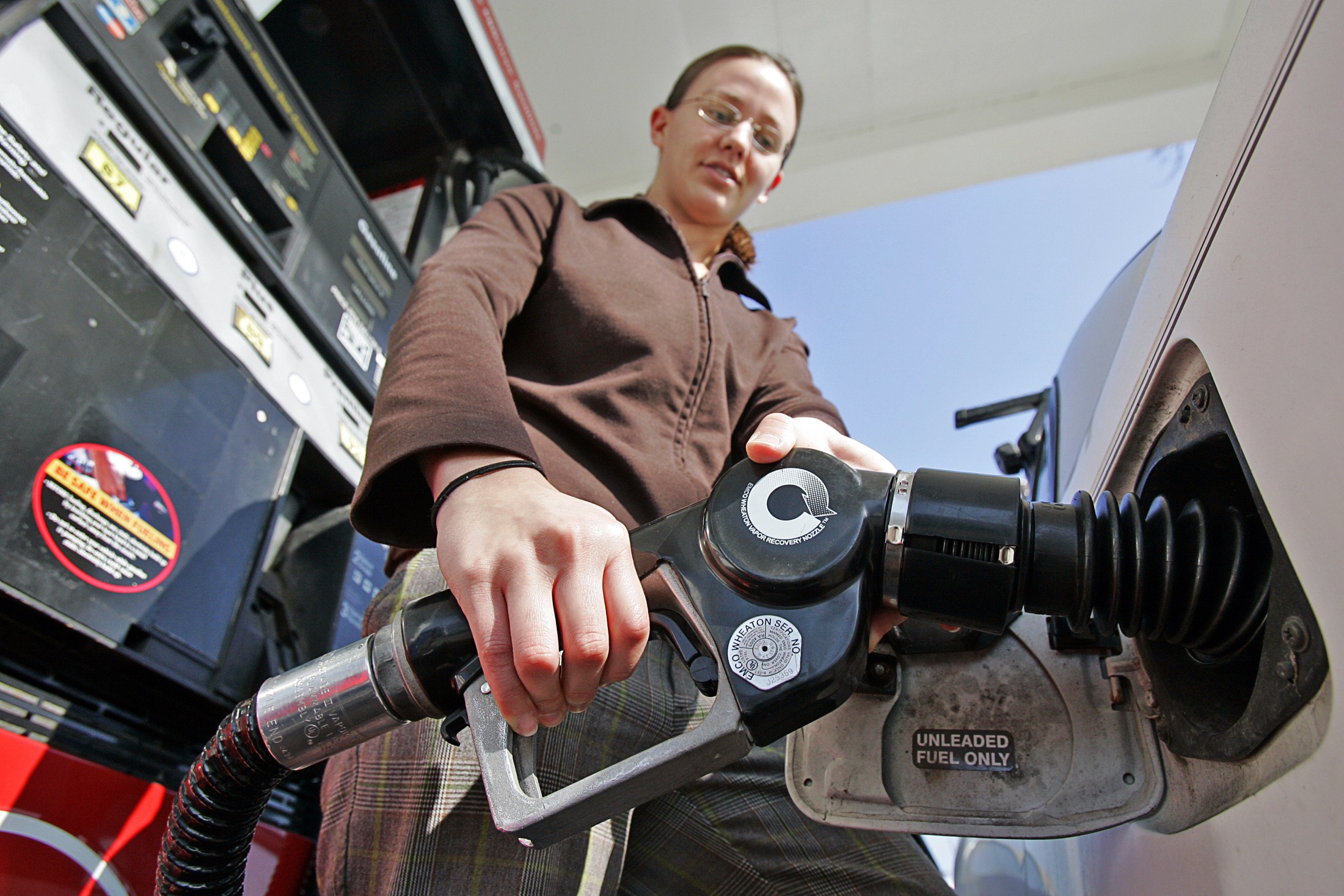 Ακριβότερη κατά 12,5% από πέρυσι η βενζίνη