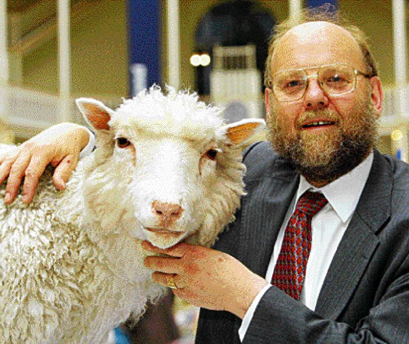 ΚΛΩΝΟΠΟΙΗΣΗ ετών… δέκα!