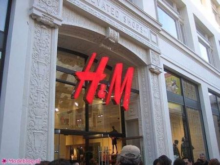Nέα καταστήματα σε Βόλο και Γλυφάδα από την H&M