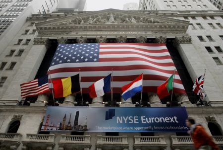 Σενάρια τρόμου από το Bloomberg για το 2017