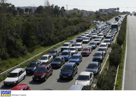 Ταλαιπωρία για τους εκδρομείς των Χριστουγέννων λόγω έργων στη Λαμία