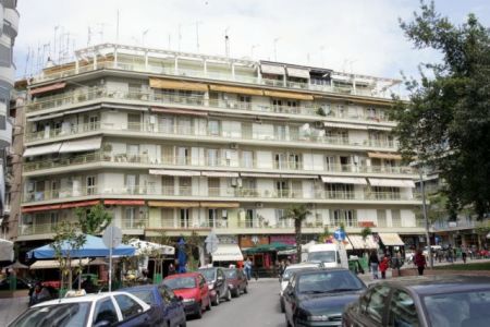Βουλιάζουν και στη Θεσσαλονίκη οι τιμές των ακινήτων