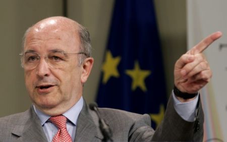 «Καμπάνα» 1,71 δισ. ευρώ για τα επιτόκια