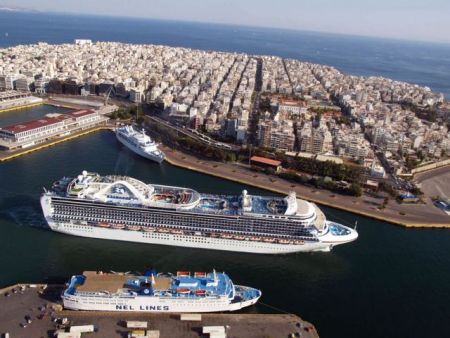 Σύσκεψη για την κρουαζιέρα στο υπουργείο Ναυτιλίας