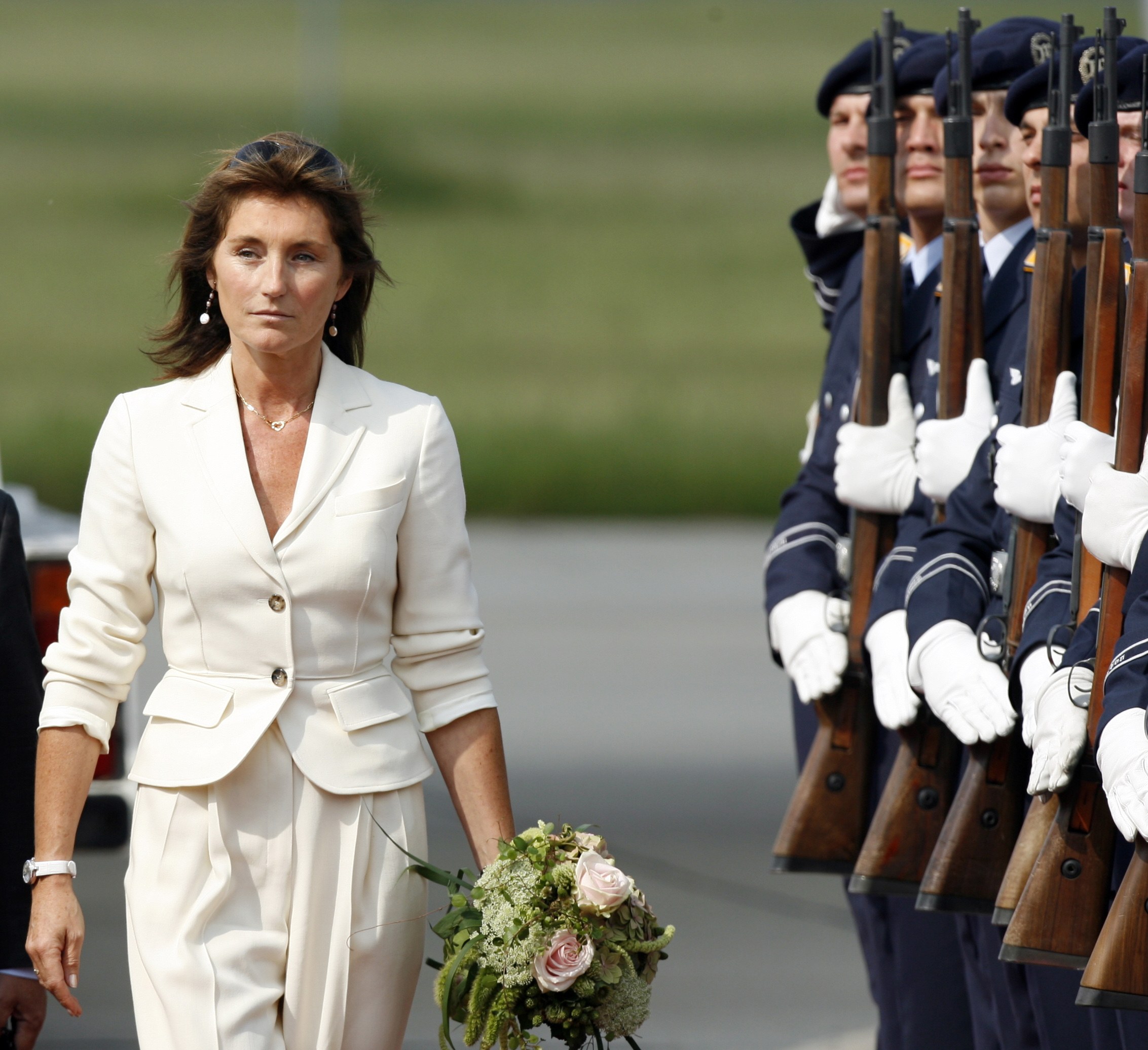 Γαλλία: Αναμένεται η αυτοβιογραφία της πρώην κυρίας Σαρκοζί