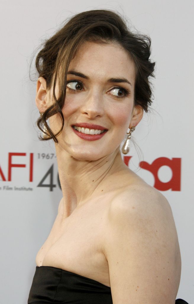 Η Γουινόνα Ράιντερ σε ταινία δράσης