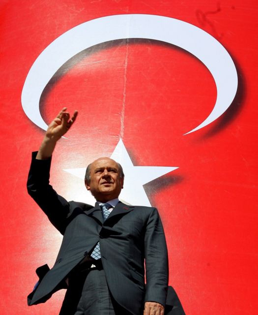 Παραλήρημα Μπαχτσελί: Αν οι Έλληνες θέλουν να ξαναπέσουν στη θάλασσα, είμαστε έτοιμοι