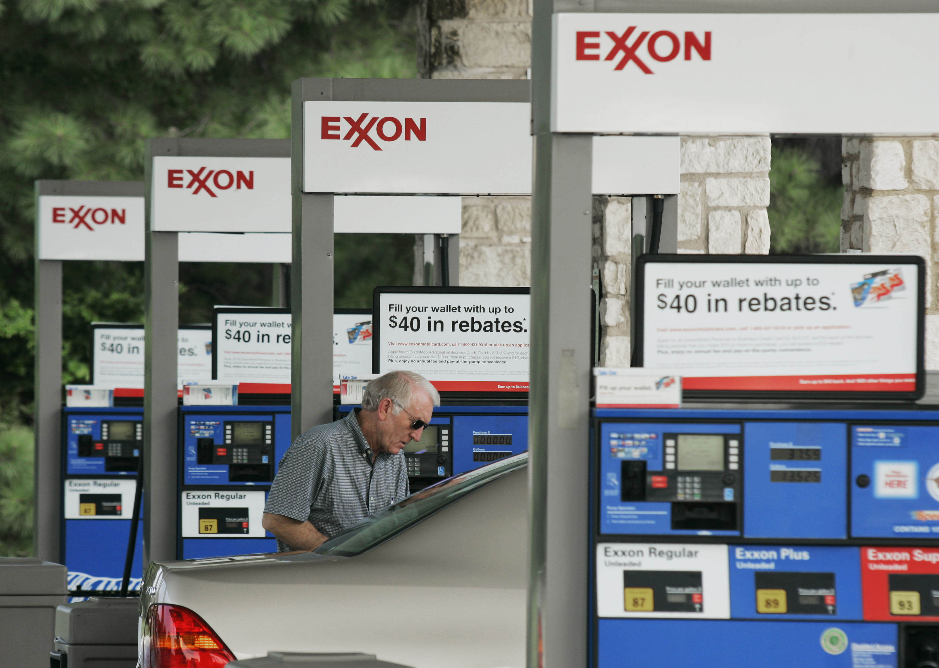 Πρόστιμο 1,6 δισ. δολ. θα καταβάλει η Βενεζουέλα στην ExxonMobil