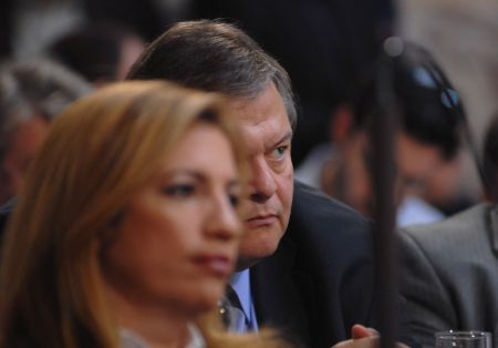 Καυγάς Βενιζέλου – Φώφης για τον χρόνο διεξαγωγής του συνεδρίου