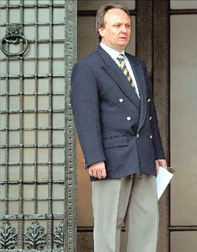 Τα πρόσωπα, το σκάνδαλο και το «ροζ» DVD