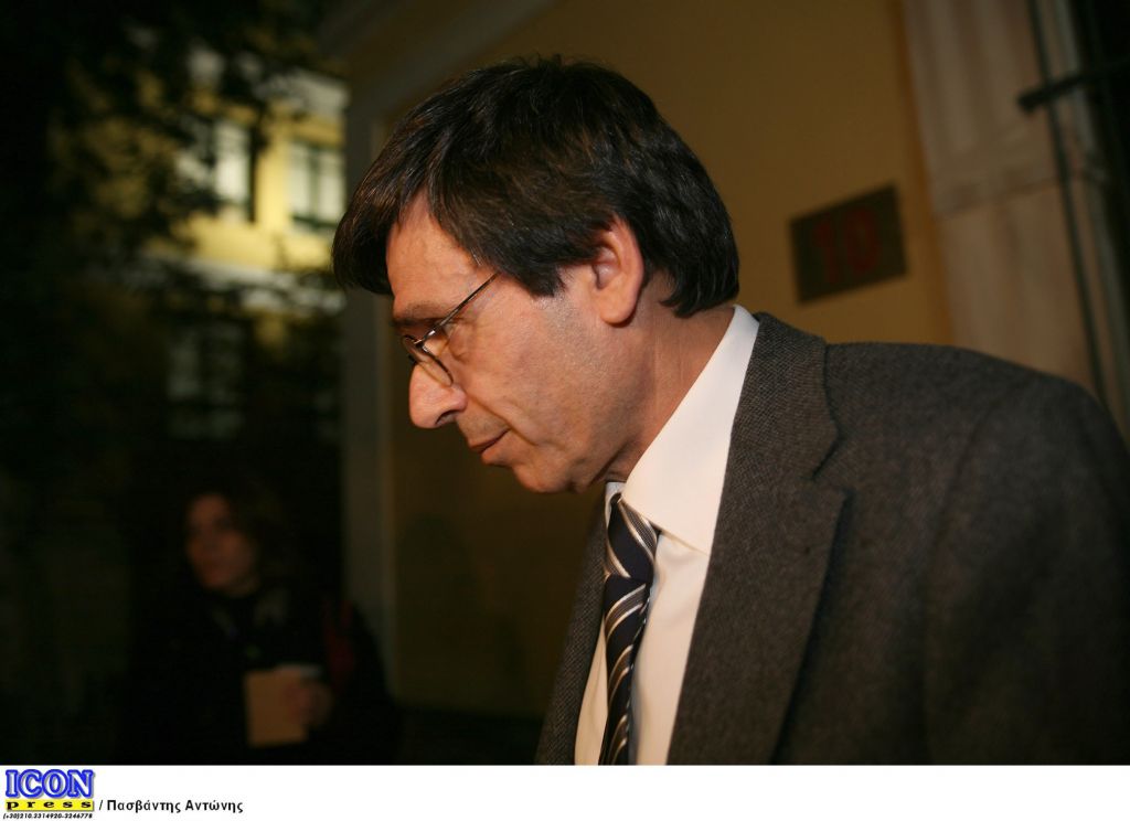 Πέθανε ο Γιάννης Αγγέλου, στενός συνεργάτης του Κώστα Καραμανλή