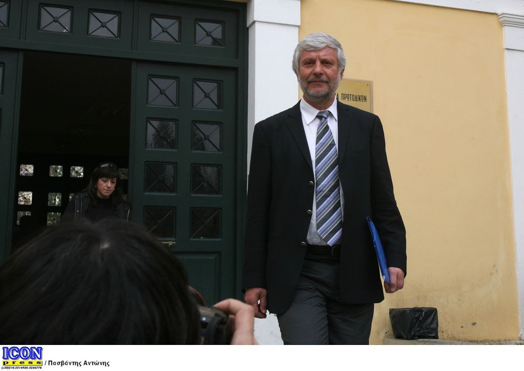 Καβγάς Τατούλη-Τσιρώνη για την διαχείριση των σκουπιδιών στην Πελοπόννησο