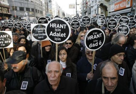 Αγκυρα: Συνδέει τον Γκιουλέν και με τη δολοφονία του Χραντ Ντινκ