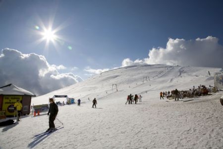 Με αλυσίδες η κυκλοφορία των οχημάτων προς Λαϊλιά και Βόρα