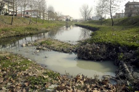 Στην Ψυττάλεια λύματα από περιοχές Παλλήνης και Κρωπίας