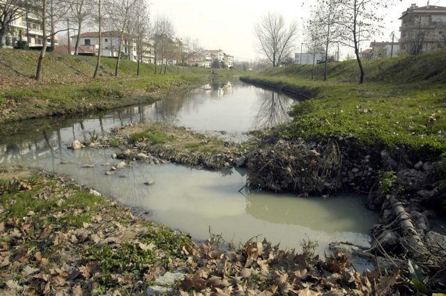 Στην Ψυττάλεια λύματα από περιοχές Παλλήνης και Κρωπίας