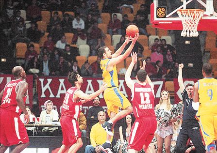 Τρίποντο χαστούκι στην Ευρωλίγκα