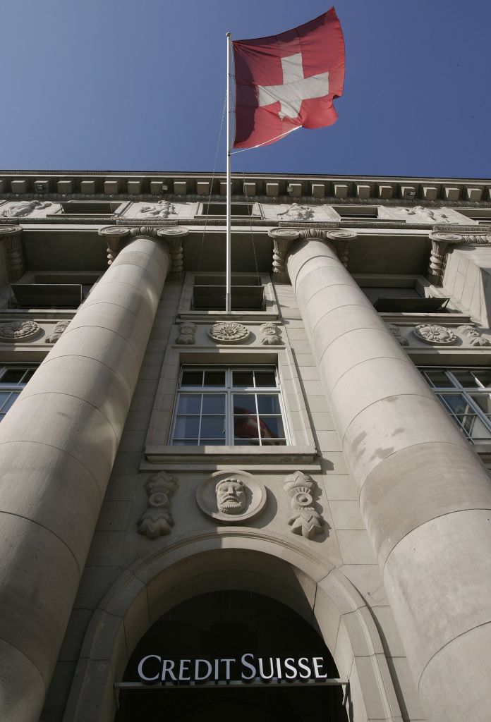 Ελβετία: Σε διαθεσιμότητα δήμαρχος για γυμνές selfies στο γραφείο του