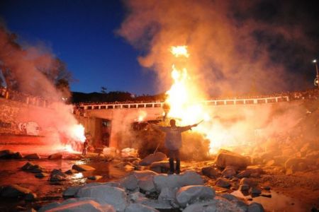 Ξεχωριστά αποκριάτικα έθιμα στην Καβάλα και την Ξάνθη