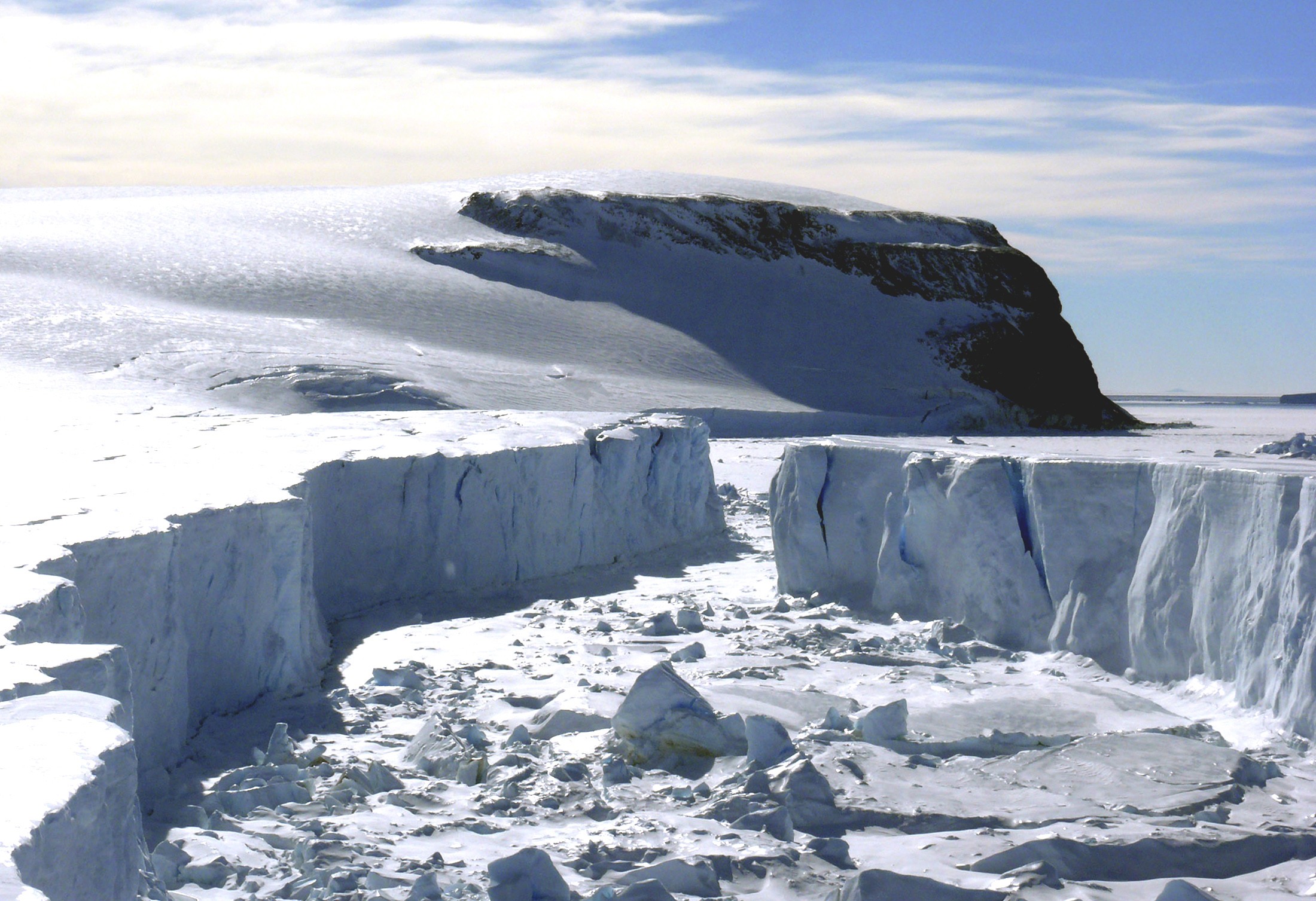 Ανταρκτική: δημιουργείται νέο παγόβουνο 30 χλμ.