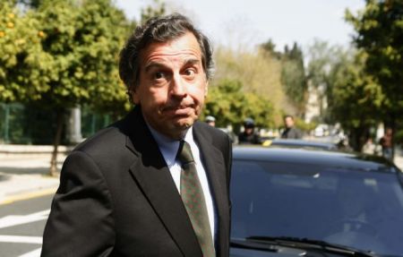 Μιχάλης Λιάπης: Ο πρώην υπουργός που κατάντησε πλαστογράφος