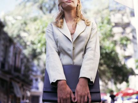 Οι κάλπες πάγωσαν τις προσδοκίες για αυξήσεις μισθών και προσλήψεις