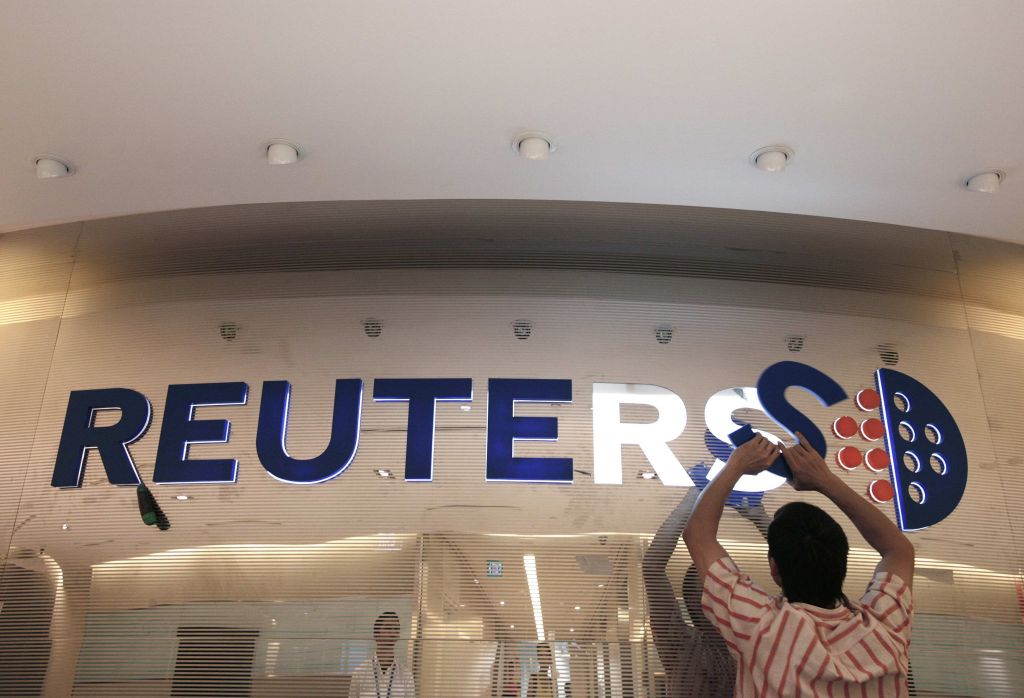 Reuters: Αθήνα και δανειστές συζητούν για το χρέος