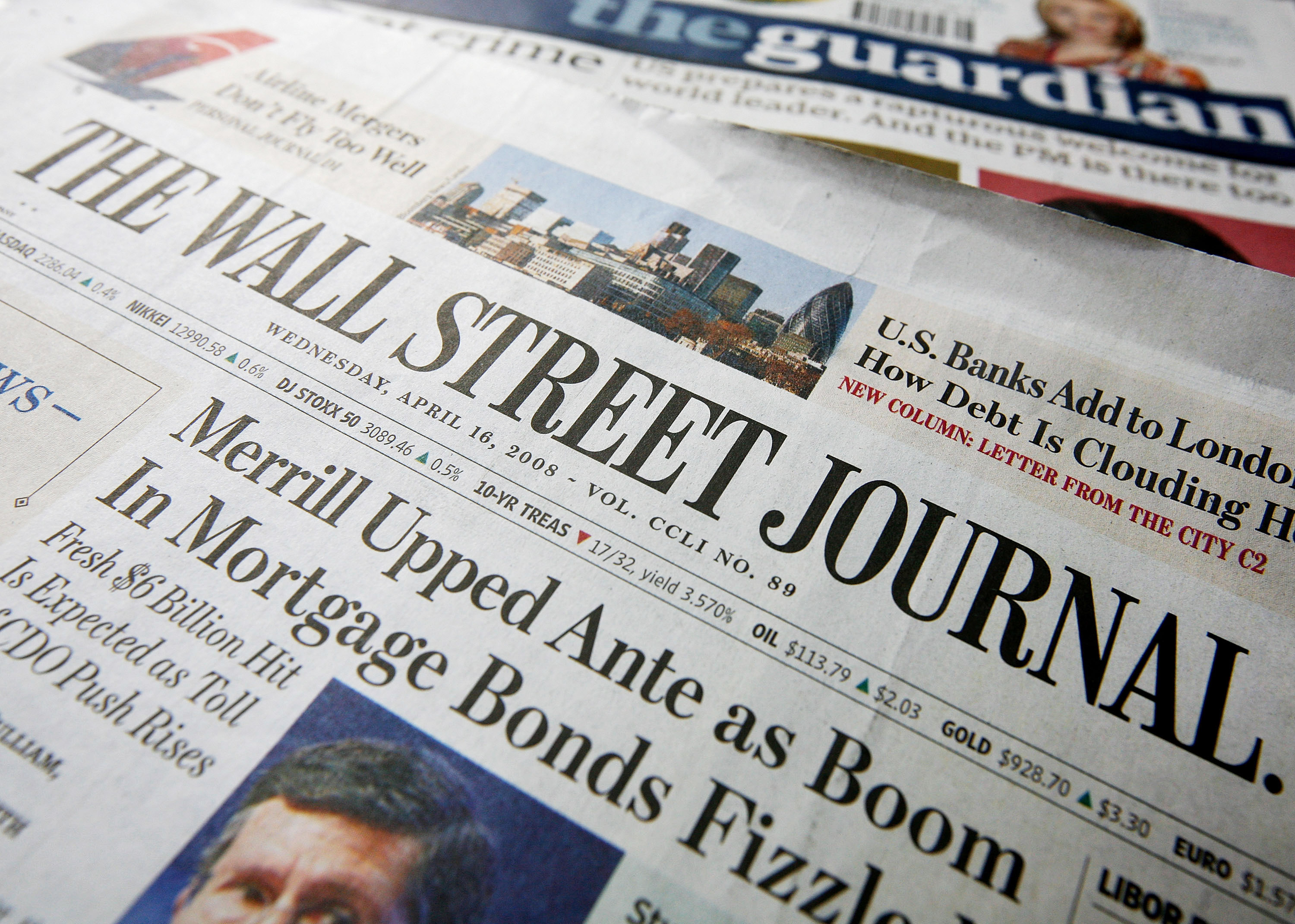Για το χρέος και τα επόμενα 50 χρόνια της Ελλάδας κάνει λόγο η Wall Street Journal