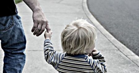 Γενετικώς είναι χειρότερο να έχεις ηλικιωμένο πατέρα παρά μητέρα