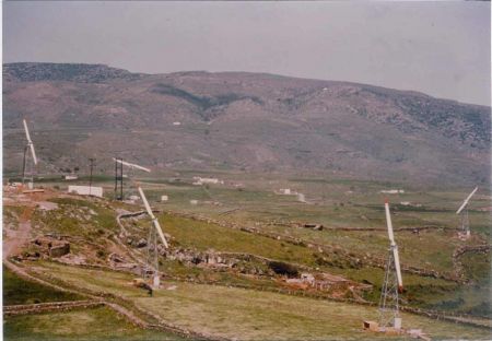 Εγκρίθηκαν οι περιβαλλοντικοί όροι για 9 αιολικά πάρκα στις Κυκλάδες