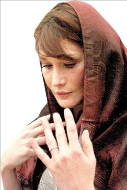 Κάρλα Μπρούνι: Ερωτεύτηκα τα… πέντε μυαλά του Νικολά