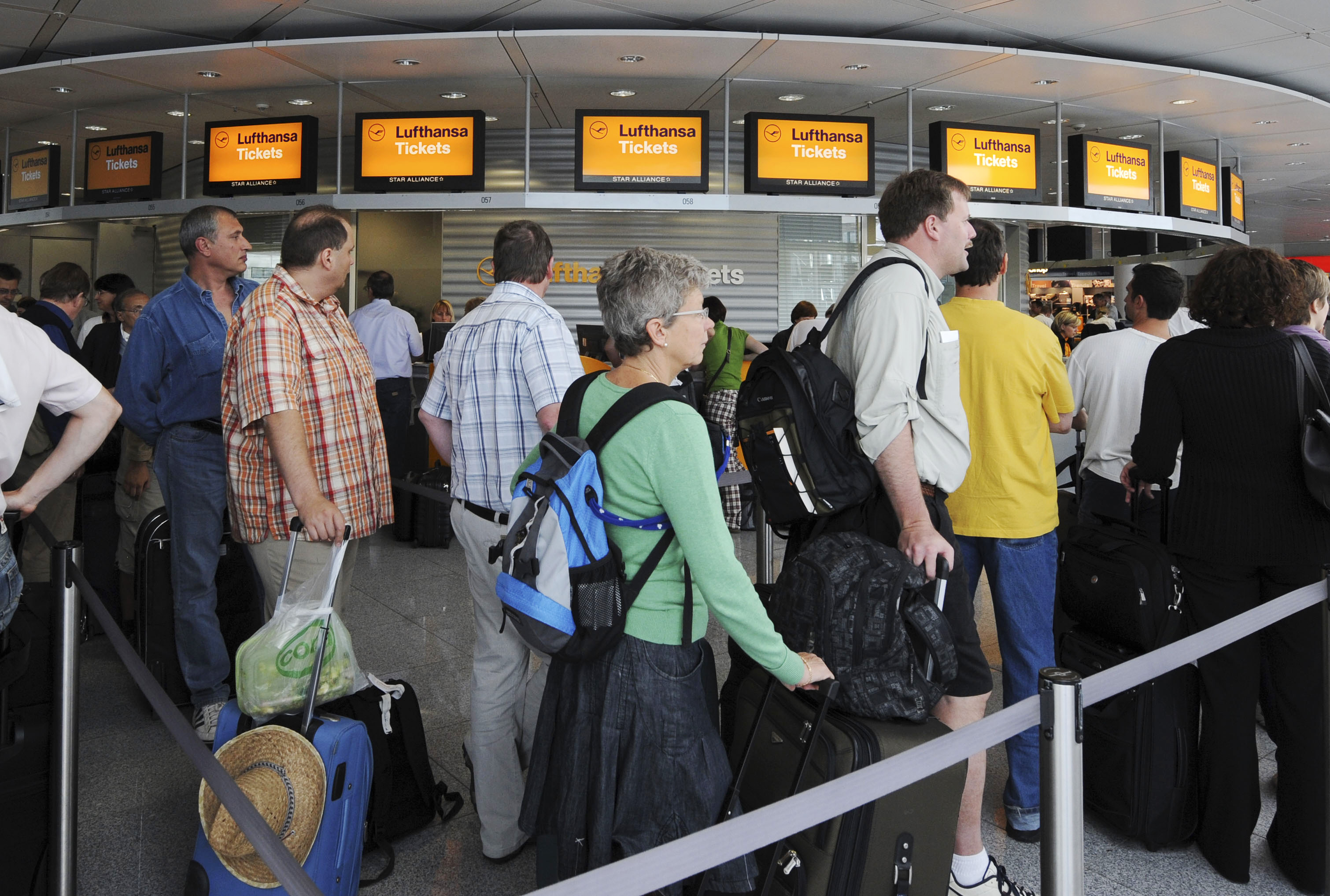 H Lufthansa απολύει 3.500 διοικητικούς υπαλλήλους της ανά τον κόσμο